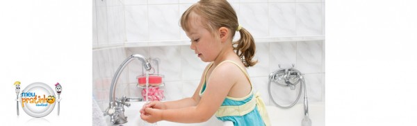 lavando_mao